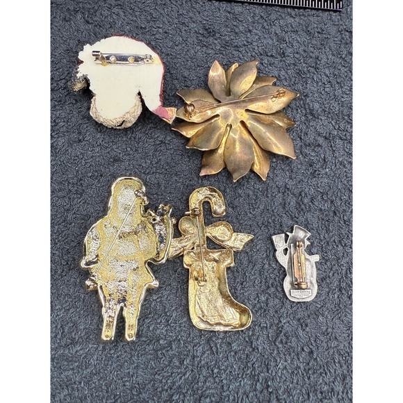 Vintage‎ Christmas Brooch Lot Santa Stocking Cow Snowman - Picture 2 of 13